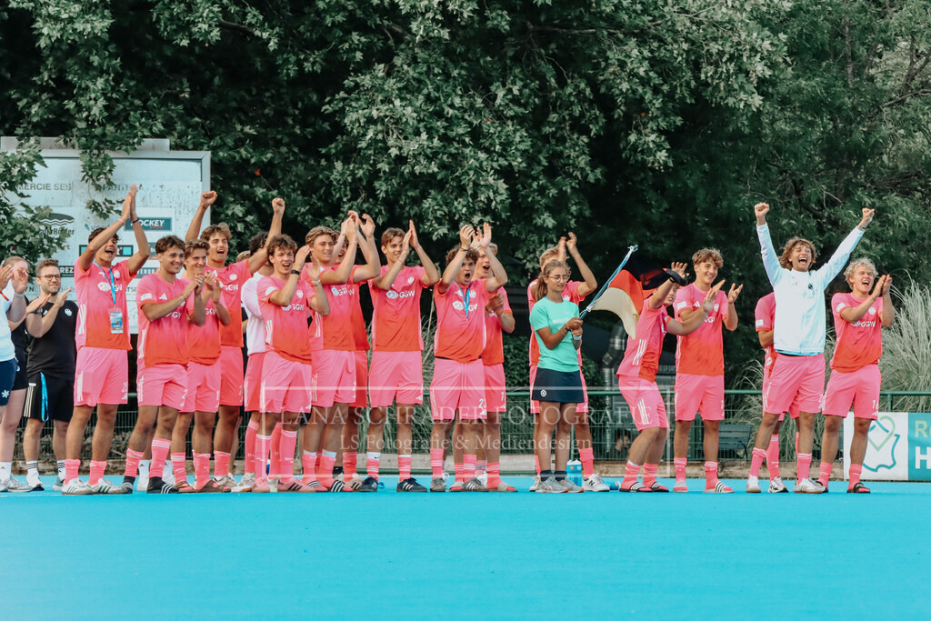 EM_MU18_F_GER-FRA_Lille_bearbeitet (438 von 1) | lanaschraderfotografie - Realisiert mit Pictrs.com