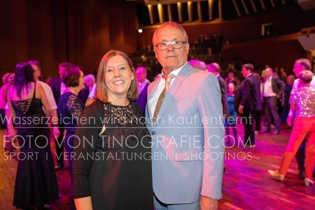 CCC_Frühlingsball_Parkett_byTINOGRRAFIE-58 | (c) TINOGRAFIE.COM