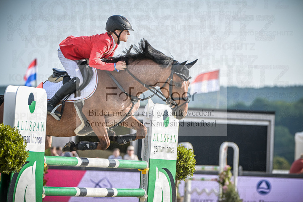 DOS_9217 | Entdecke hochwertige Reitturnierfotos von Foto Oger. Professionell, emotional und authentisch – jetzt Lieblingsmomente im Shop bestellen.Deutschlandweite Turnierfotografie. - Realisiert mit Pictrs.com