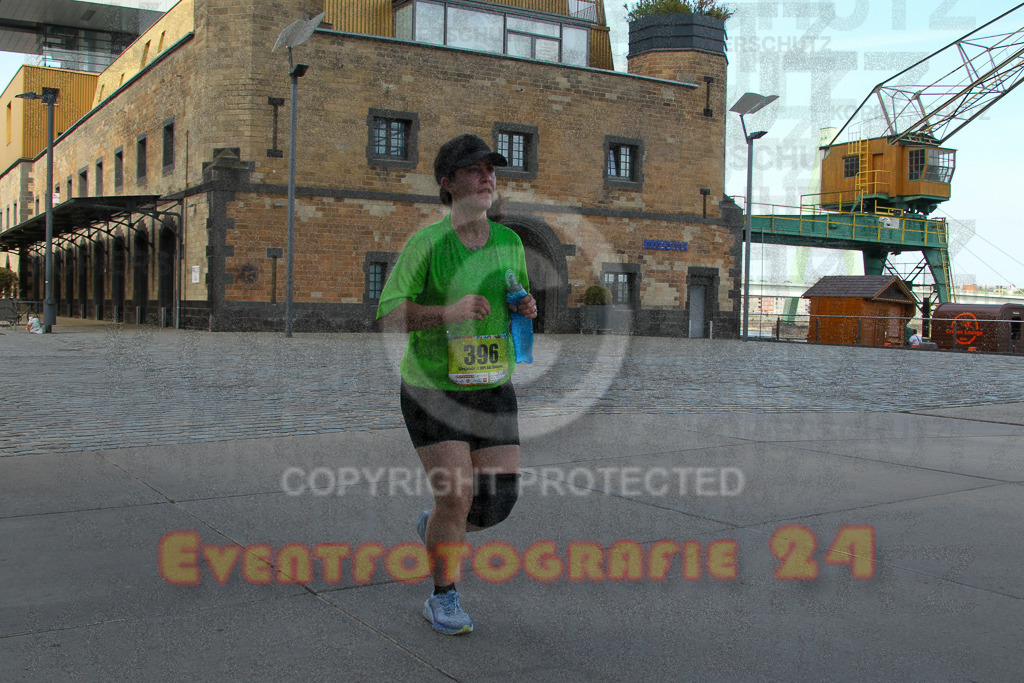 250920_1502_EV4_7953 | Sportfotografie im Rhein-Sieg Kreis, Köln, Bonn, NRW, Rheinland Pfalz, Hessen, etc. Unser Tätigkeitsfeld umfasst den Laufsport vom Volkslauf über den Marathon, Duathlon, Triathon bis zum Ultralauf wie Kölnpfad Ultra oder Schindertrail.