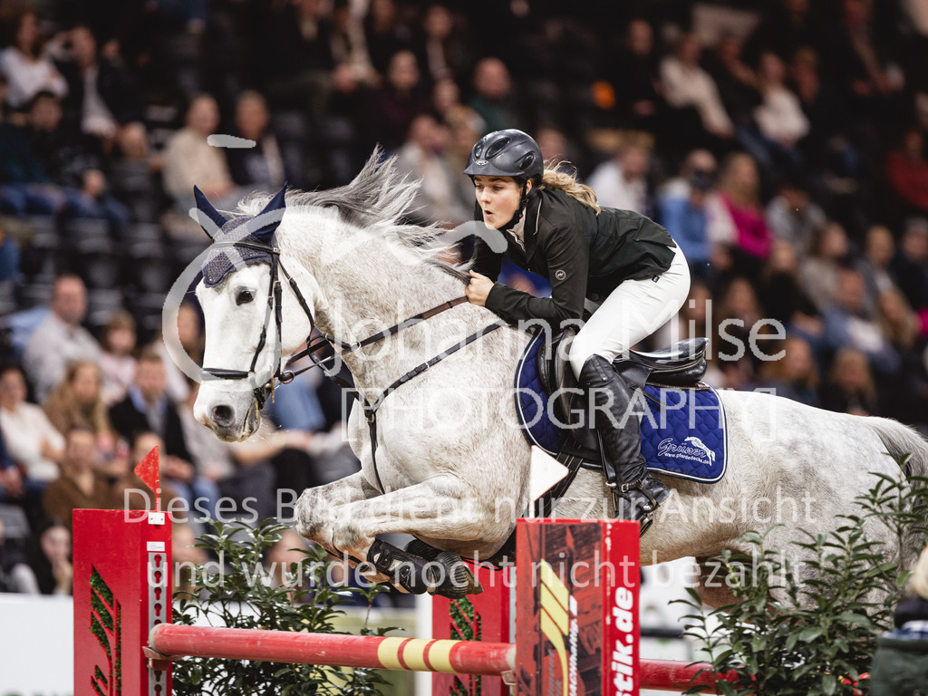 231028_Oldenburg_S1-Spr_Amateure-233 | Deine schönsten Turniermomente als professionelle Fotos! Entdecke hochwertige Pferdesport-Fotografie im Online-Shop. Jetzt Fotos finden & bestellen!