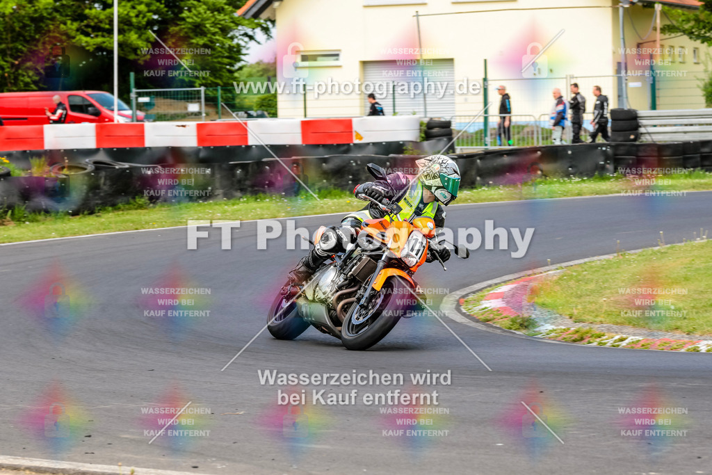 MotoTeamVBK-20742 | Hier findet Ihr Bilder von Touristenfahrten auf der Nürburgring Nordschleife oder von anderen Veranstaltungen die ich besucht habe. Viel Spass beim Durch Schauen 