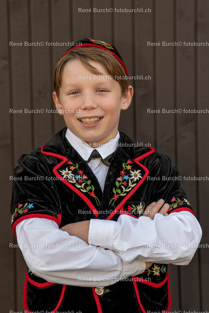 Maurin von Wyl | René Burch leidenschaftlicher Fotograf aus Kerns in Obwalden.  Hier finden sie Sport, Landschaft und Natur Fotografie.
 - Realisiert mit Pictrs.com