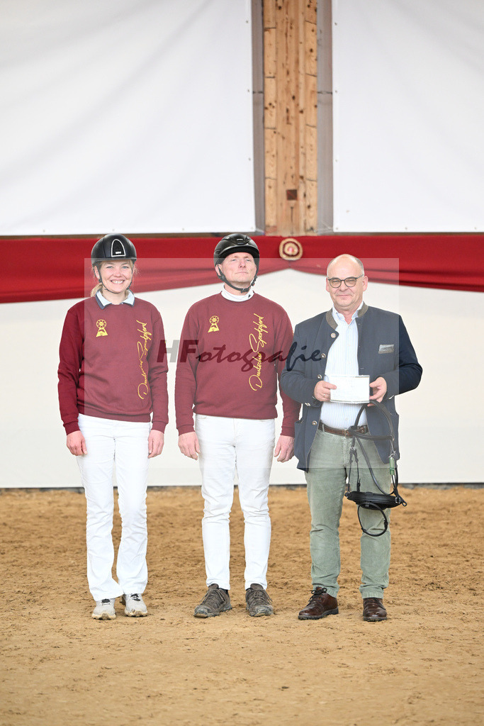 Sonderpreis Beste Longenfuehrer_2252125 | hf-fotografie - Realisiert mit Pictrs.com
