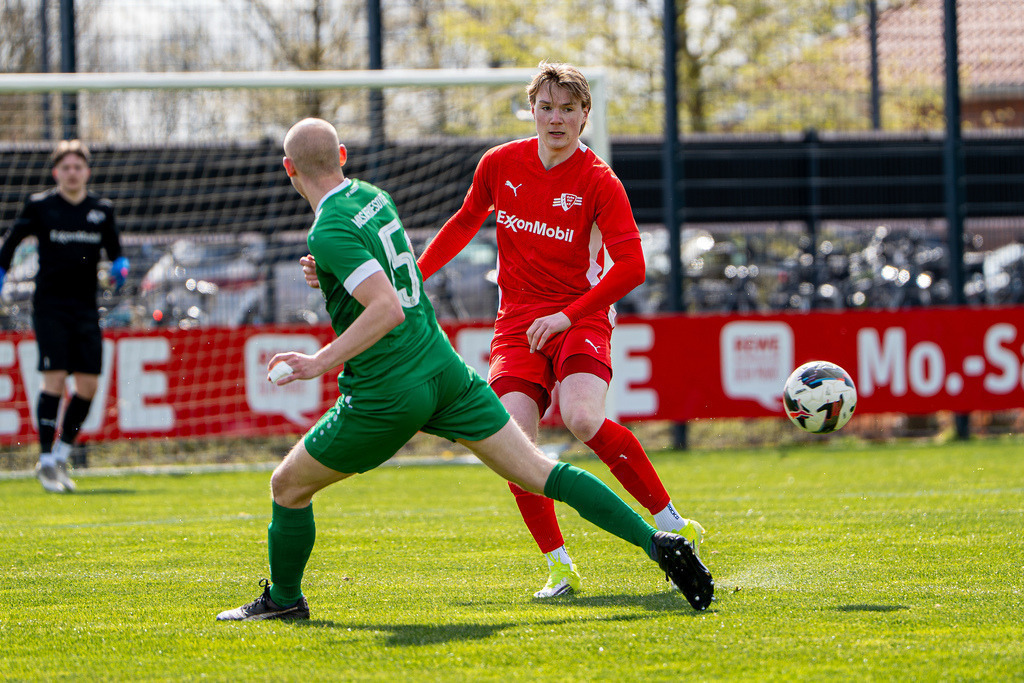 Fußball I Herren I Saison 2025-2026 I Bezirksliga Weser-Ems 4 I 26. Spieltag I VFL Oythe - SV Hansa Friesoythe I 20176 | jns.sportfotos - Realisiert mit Pictrs.com