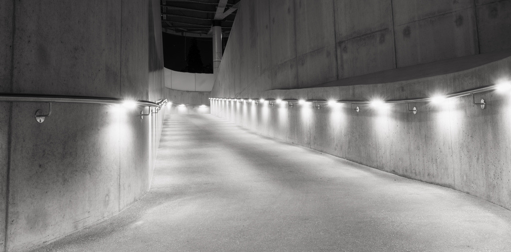 Neue SBB-Unterführung Bahnhof Liestal | black/white, bnw - Realisiert mit Pictrs.com