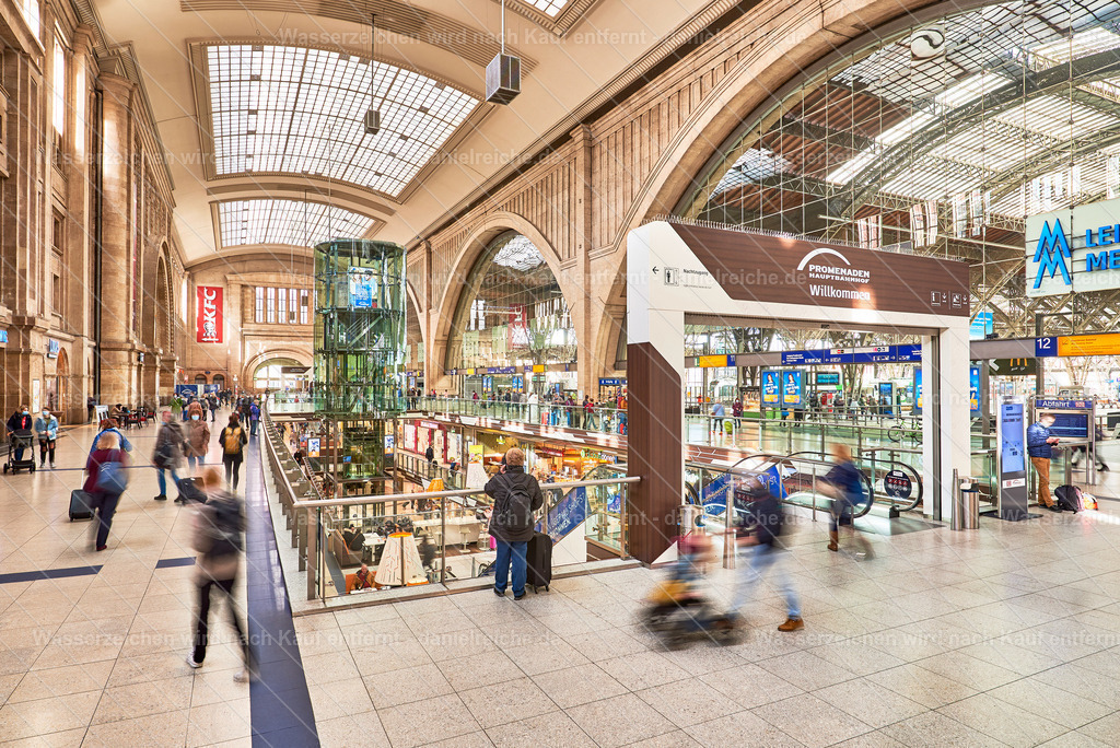 Promenaden Hauptbahnhof Leipzig Querbahnsteig Blick in die Etagen Sommer 2024 | Promenaden Hauptbahnhof Leipzig Querbahnsteig Blick in die Etagen Sommer 2024 - Realisiert mit Pictrs.com