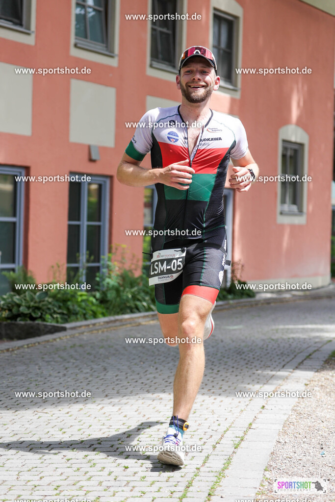 KSZ_6579 | Stadttriathlon Erding 2025. #yourpictrs #sportshot_your_pictrs @Sportshotphotography #stadttriathlonerding Copyright: www.sportshot.de