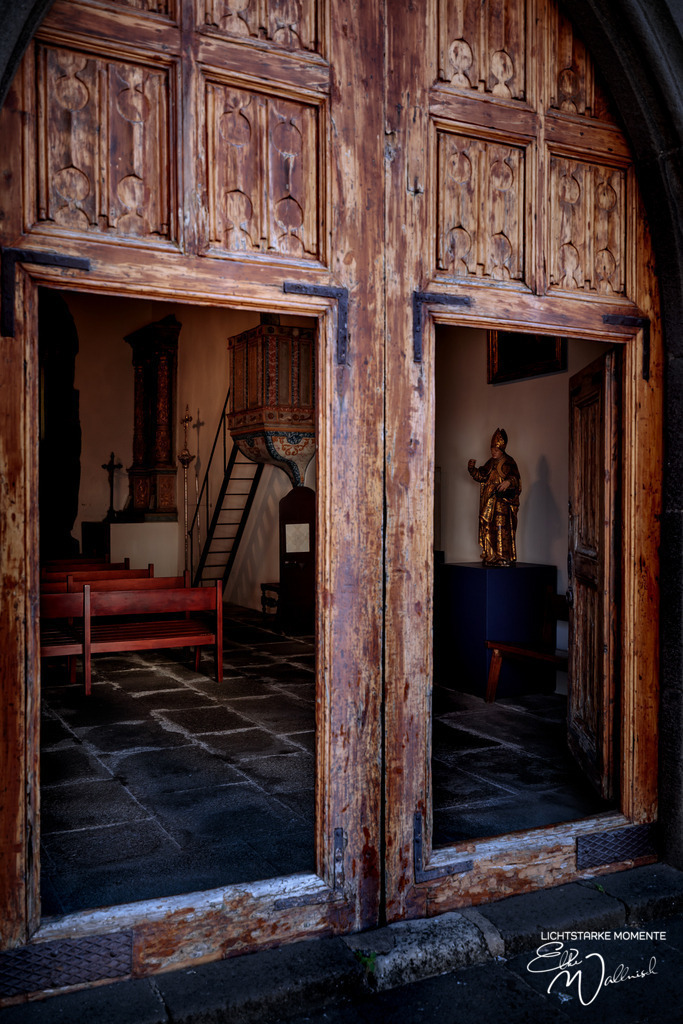 Funchal; Madeira | Herzlich willkommen auf meiner Seite! Ich bin Elke Wallnisch, Deine Fotografin für lichtstarke Momente. Der Name steht für alles, was mich mit der Fotografie verbindet: Das Licht und seine machtvolle Wirkung auf eine Situation oder unsere Stimmung - Realisiert mit Pictrs.com