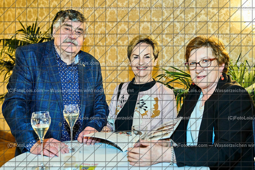 ALP3790_CHOPIN-Gesellschaft_Jubilaeum_Fans | (C)FotoLois.com, Alois Spandl, Festveranstaltung '70 Jahre internationale CHOPIN-Gesellschaft in Wien' mit Einladung durch den Bürgermeister der Bundeshauptstadt Wien, Dr. Michael Ludwig (vertreten durch Mag. Thomas Reindl), Wappensaal des Wiener Rathauses, Sa 29. Oktober 2022.