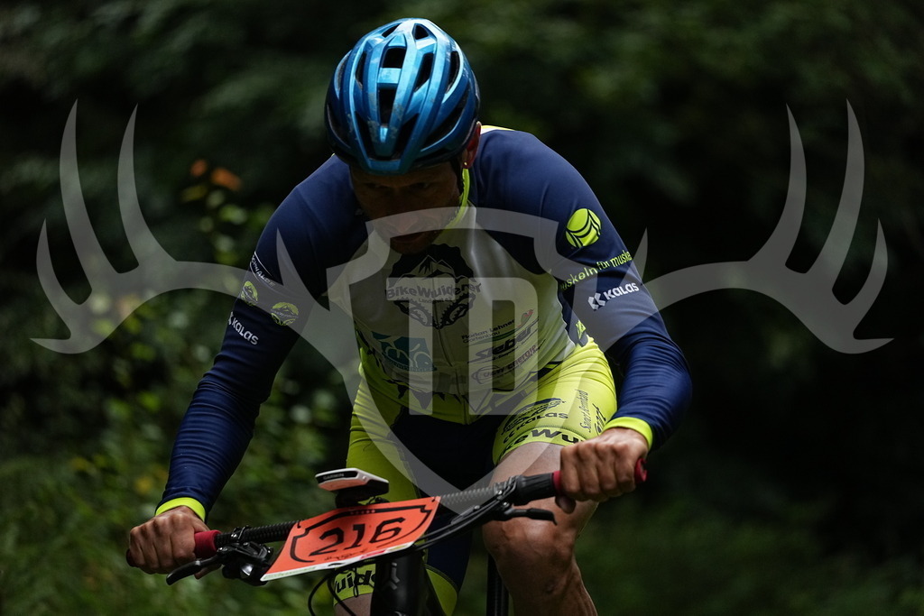 FC109763 | Fotogalerie der Treibjagd im Dunkelwald - Dein MTB Etappenrennen im Erzgebirge - Realisiert mit Pictrs.com