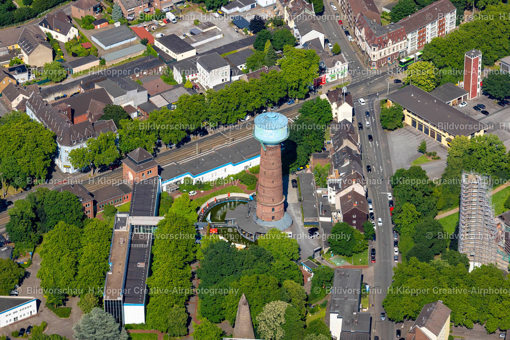 Luftbild Duisburg-4598 | Luftbild Duisburg Bauwerk des Industriedenkmales "Ngw Wasserturm" - Realisiert mit Pictrs.com