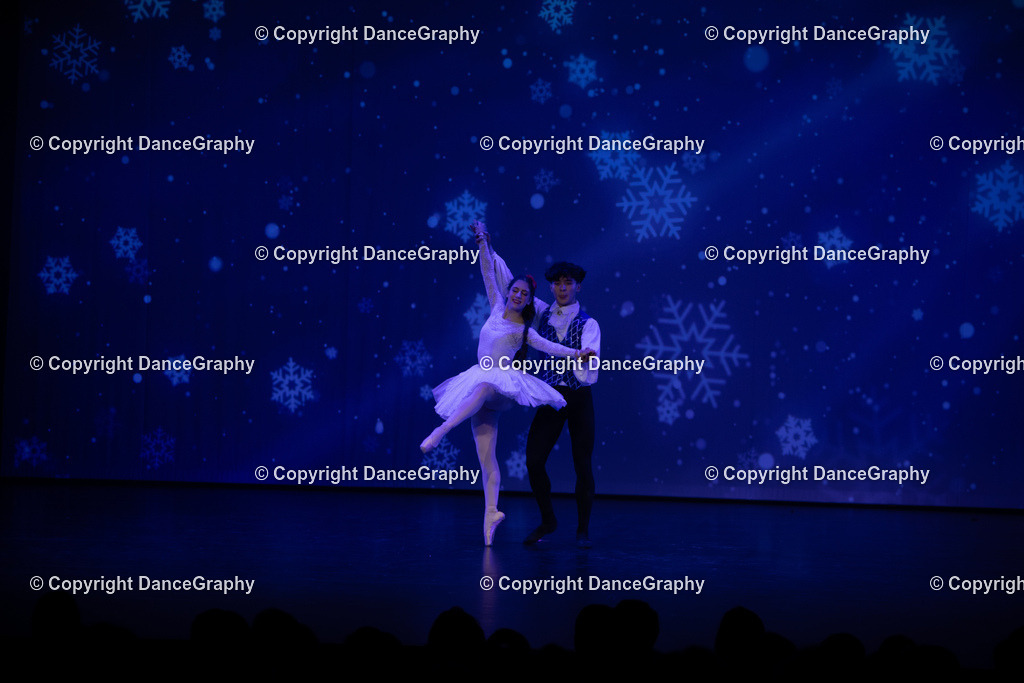 GPHY2436 | DanceGraphy - Realisiert mit Pictrs.com