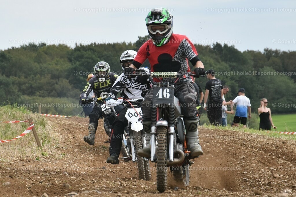 DSC_0787 (2) | Sportfotografie , Motorsport, Motoross, Reitsport, Mointainbike, Enduro,
Landschaft , Outdoor, Eventfotografie, Landschaft, Bilder online bestellen - Realisiert mit Pictrs.com