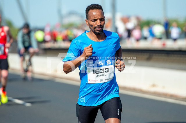 20250427-NSZ_2887 | DEU, Düsseldorf, 27.04.2025 Uniper Düsseldorf Marathon 2025 - Realisiert mit Pictrs.com