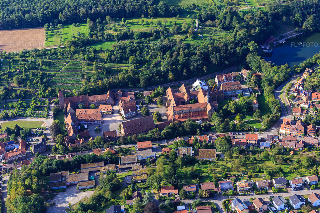 Luftbild: Kloster Maulbronn UNESCO Welterbe in Maulbronn im Bundesland Baden-Württemberg in Deutschland. – Foto: IMG_093462.jpg vom 22.08.2016 durch Werner Riehm/FLY-FOTO.de – Auflösung des Originals: 5472 x 3648 px – Kloster Maulbronn