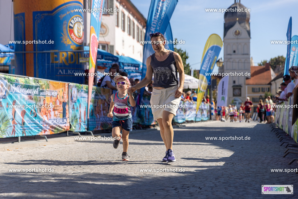 VJ__3109 | Stadtlauf Erding 2025 #stadtlauferding #erdingstadtlauf #stadtlauf_erding #laufmotivation #trisporterding #yourpictrs #sportshot_your_pictrs