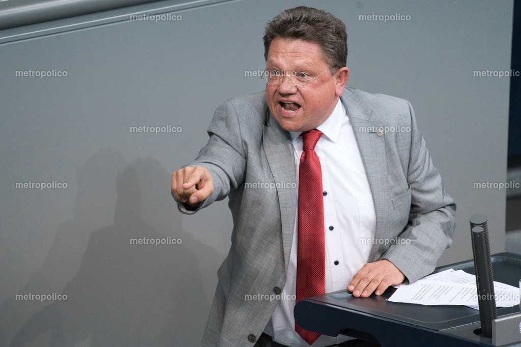 Andreas Philippi (11) | Metropolico