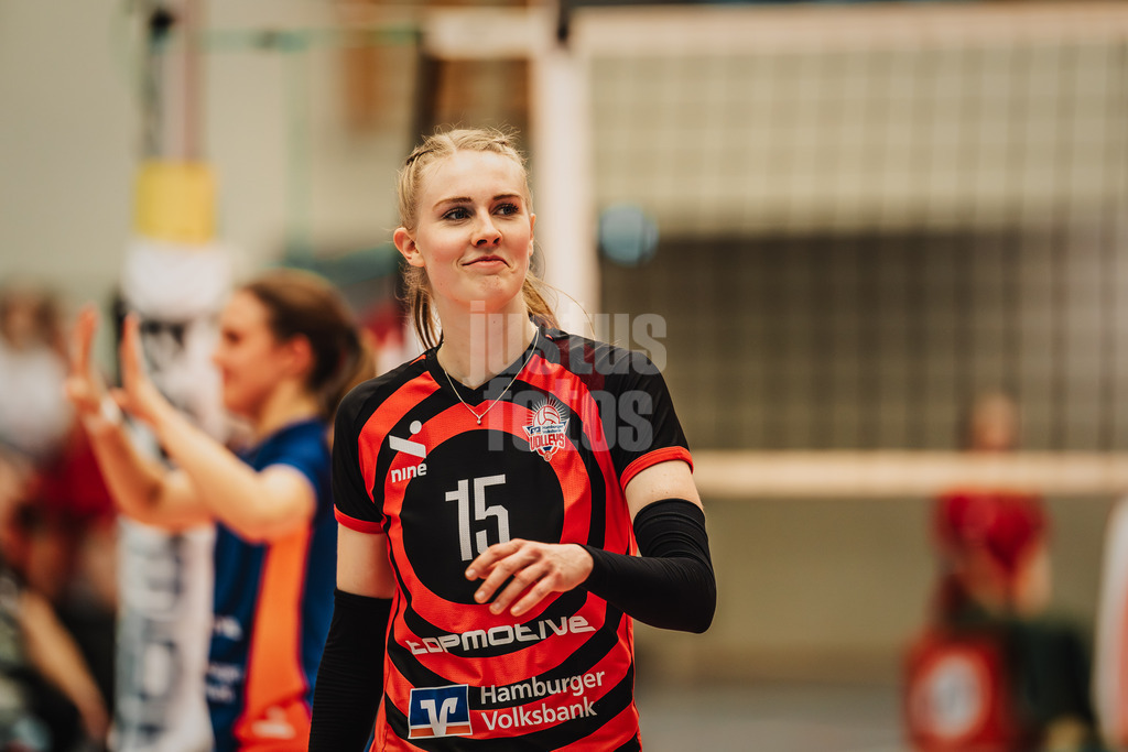 Volleyball | Frauen | Saison 2025/2026 | Volleyball Bundesliga | ETV Hamburger Volksbank Volleys vs. Dresdner SC | 15.11.2025 | Alexa Sophie Thaden (#15, ETV Hamburger Volksbank Volleys)
