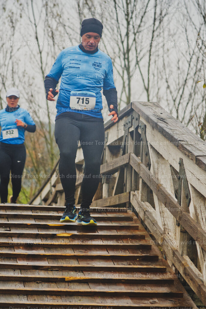 cineathletes-huegelland-2025-11-09-11-29-14 | Sportfotografie rund um Obstacle Course Racing und Trail Run - Realisiert mit Pictrs.com