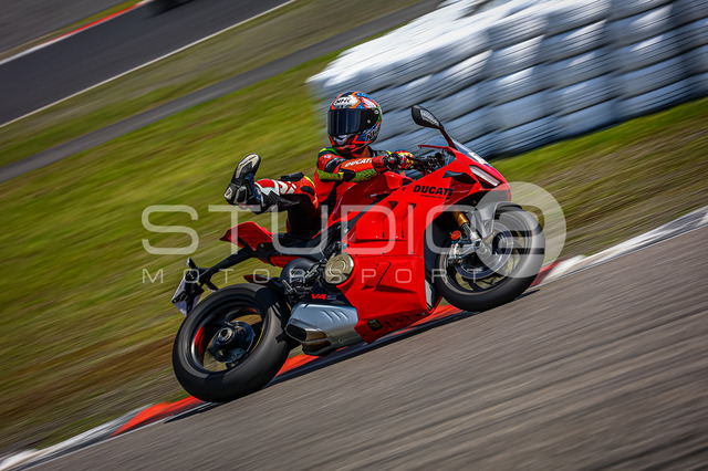0012-240624_NR-024_12 | Deine Full-Service-Agentur für ✔️Videoproduktionen und ✔️Motorsportfotografie Jetzt Angebot anfragen!