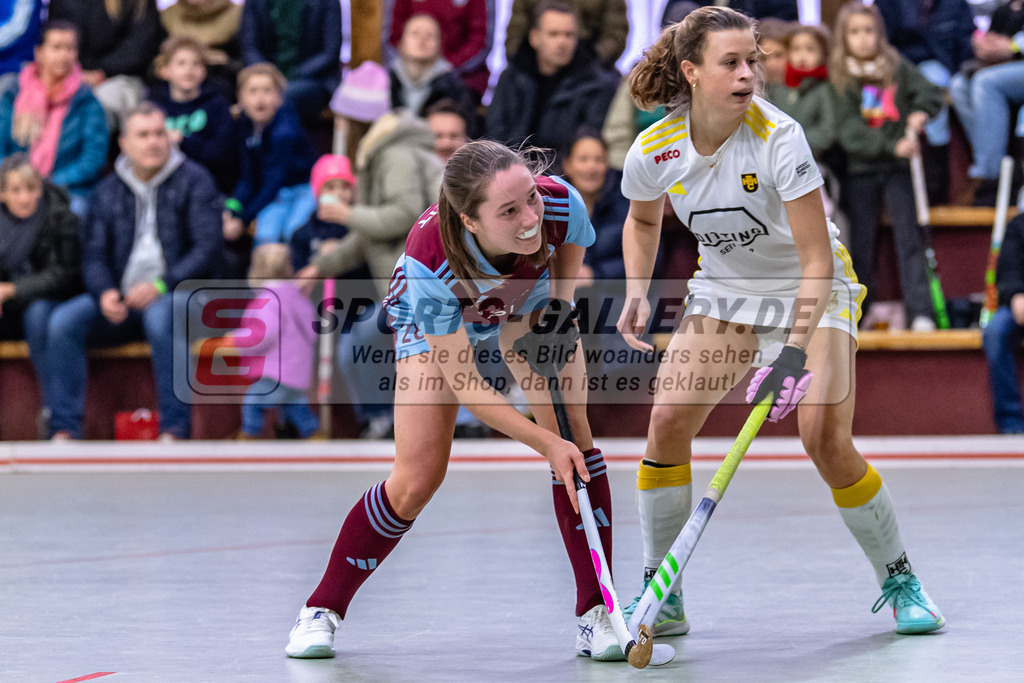 SM_20240114-D5A_1371 | 1.Bundesliga Hallenhockey  (W) UHC - HTHC / 2:5 (1:2)