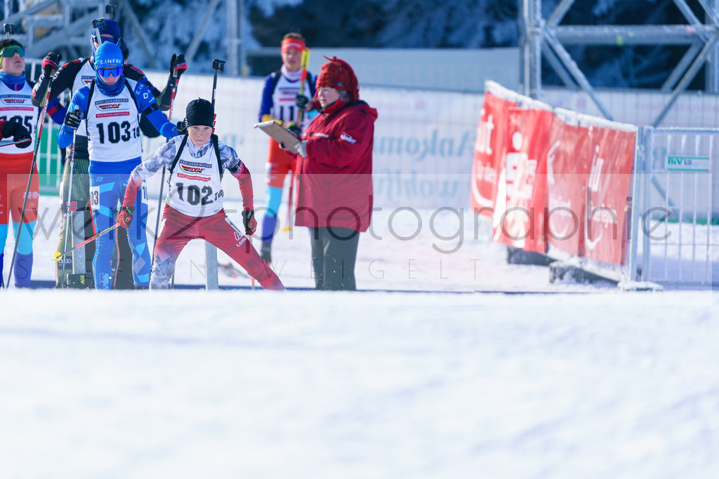 Deutschlandpokal Oberwiesenthal 13.-14.01.2024 | Am 13./14. Januar 2024 fand in der SPARKASSEN-Skiarena Oberwiesenthal der 3. DSV JOKA DEUTSCHLANDPOKAL Biathlon / Deutsche Jugend- und Juniorenmeisterschaft in der SPARKASSEN-Skiarena Oberwiesenthal statt.