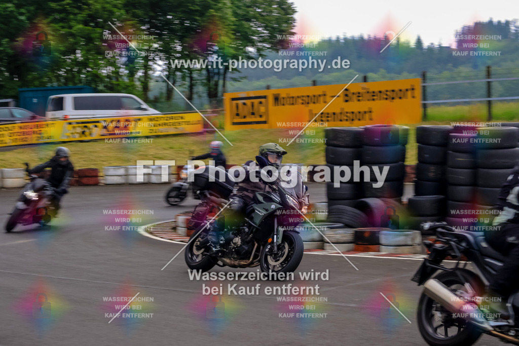 OBK-5269 | Hier findet Ihr Bilder von Touristenfahrten auf der Nürburgring Nordschleife oder von anderen Veranstaltungen die ich besucht habe. Viel Spass beim Durch Schauen 