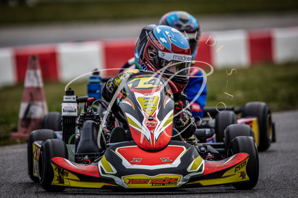 d09df6d7d4744443982934a7dca73305 | traudl_s_fotos