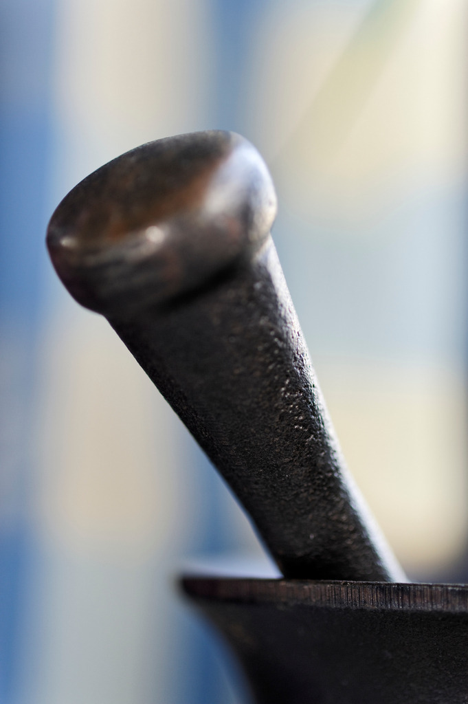 Gusseisen Moerser | Austria - February 03, 2011: Gusseisen Moerser. - Realisiert mit Pictrs.com