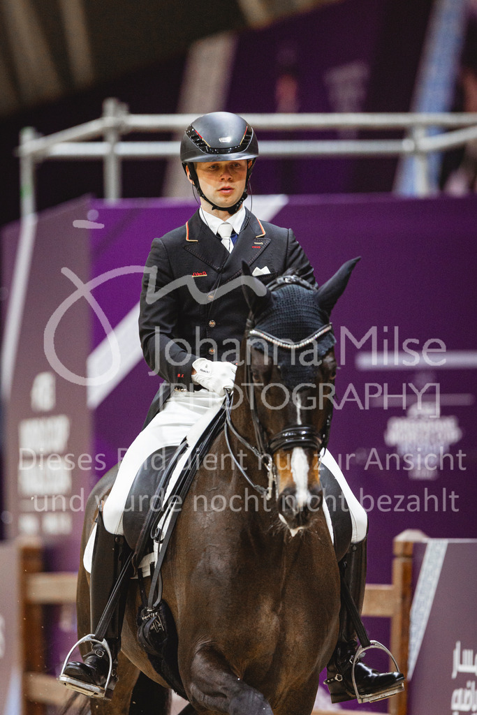 240417_Riyadh_Dressage-156 | Deine schönsten Turniermomente als professionelle Fotos! Entdecke hochwertige Pferdesport-Fotografie im Online-Shop. Jetzt Fotos finden & bestellen!