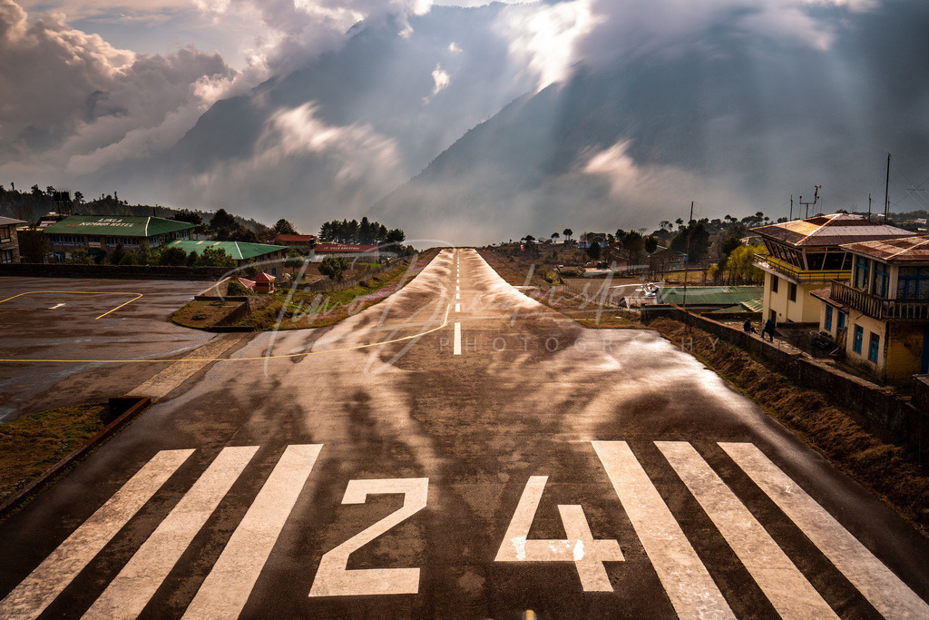 080 | Buy high-quality aviation and travel photography prints by professional photographer Timo Breidenstein. Authentic images, professionally printed, worldwide shipping. - Realisiert mit Pictrs.com