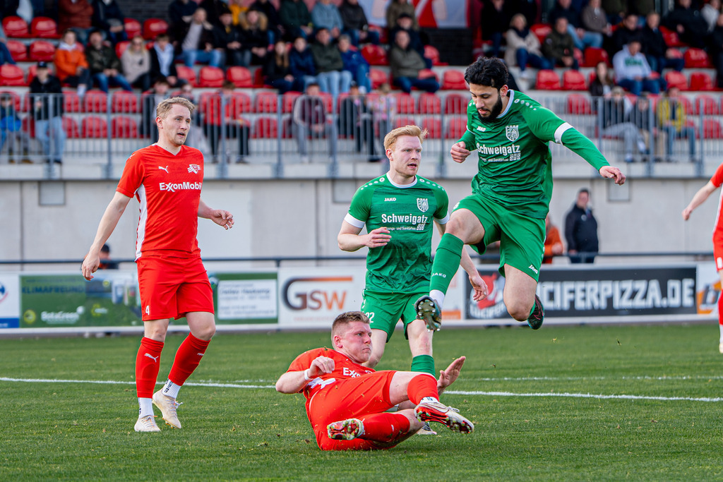 Fußball I Herren I Saison 2025-2026 I Bezirksliga Weser-Ems 4 I 26. Spieltag I VFL Oythe - SV Hansa Friesoythe I 20432 | jns.sportfotos - Realisiert mit Pictrs.com