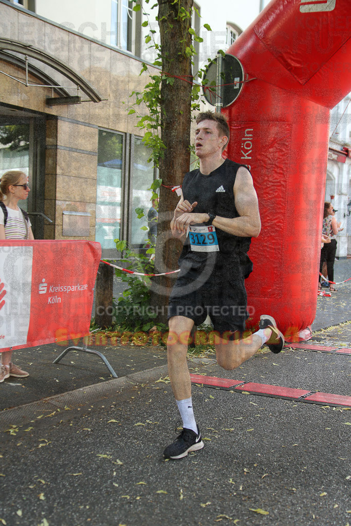 220625_1641_EX1_4872 | Sportfotografie im Rhein-Sieg Kreis, Köln, Bonn, NRW, Rheinland Pfalz, Hessen, etc. Unser Tätigkeitsfeld umfasst den Laufsport vom Volkslauf über den Marathon, Duathlon, Triathon bis zum Ultralauf wie Kölnpfad Ultra oder Schindertrail.