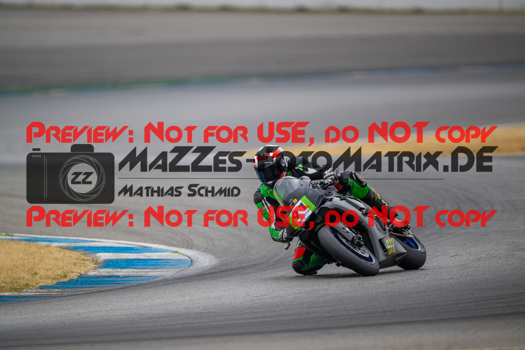 MaZZes-Fotomatrix-20260809-579709 | R1