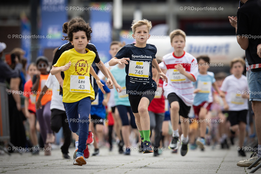 Stadionlauf Köln, 26.05.2024 | Impressionen von Stadionlauf Köln am 26.05.2024 rund um das RheinEnergie-Stadion in Koeln-Müngersdorf.