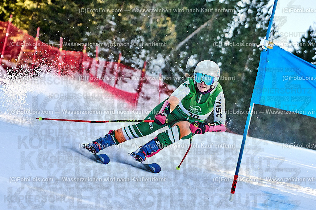_ALP3896_FIS-Masters-GS-II_Glungezer_Dent-Neville Carolyn | FIS-MASTERS-WorldCup am Glungezer, GiantSlalom-II, So 18. Jänner 2026.