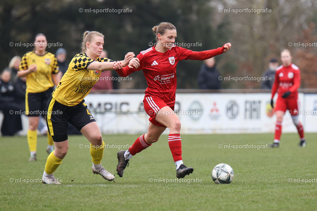 Fußball I Frauen I Saison 2025/2026 I Oberliga Schleswig-Holstein I 14. Spieltag I SV Frisia 03 Risum-Lindholm - SV Wahlstedt | ml-sportfotografie - Realisiert mit Pictrs.com