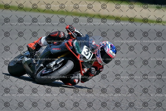 26BT02-1223 | markuskiefer.com - Realisiert mit Pictrs.com