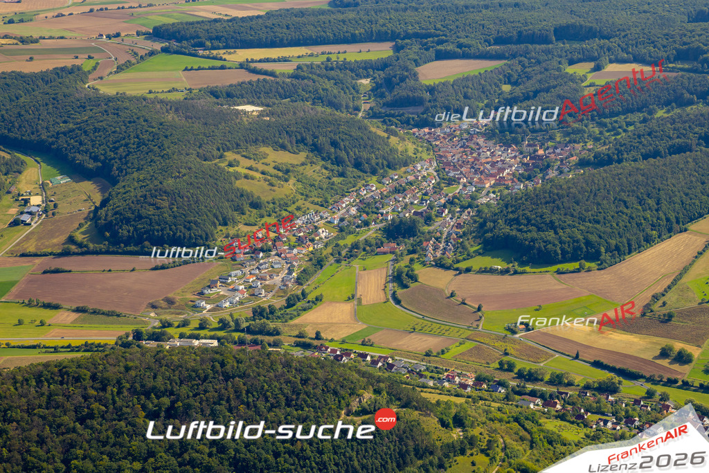 Das Luftbild zeigt :  Sulzthal - Die Luftaufnahme wurde 2024 vom UL-Flugzeug aus erstellt ( keine Drohne ) - Hochauflösende Luftaufnahme - Für grossformatige Ausdrucke geeignet. Die Geschenkidee !Mit Lizenz und Bildrechte bestellbar