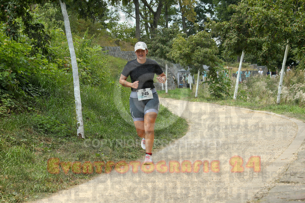 250824_1513_EX1_8700 | Sportfotografie im Rhein-Sieg Kreis, Köln, Bonn, NRW, Rheinland Pfalz, Hessen, etc. Unser Tätigkeitsfeld umfasst den Laufsport vom Volkslauf über den Marathon, Duathlon, Triathon bis zum Ultralauf wie Kölnpfad Ultra oder Schindertrail.