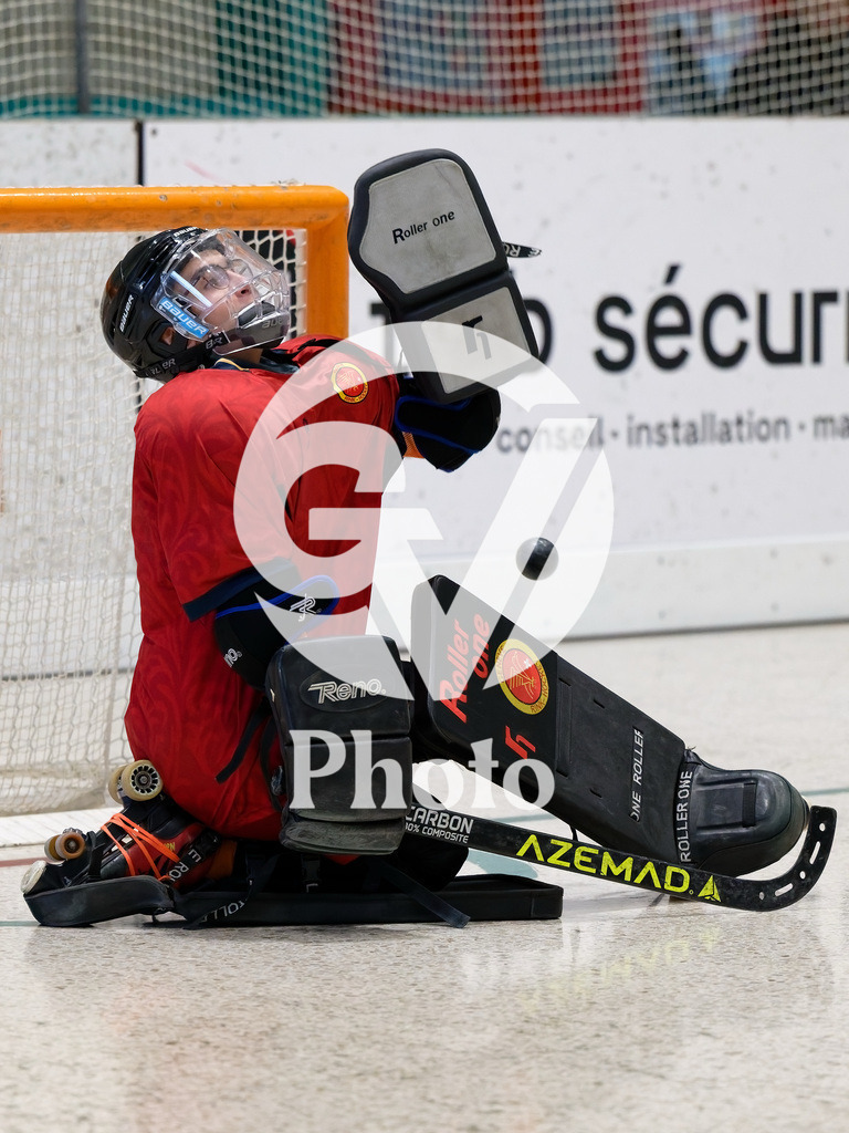 U15  - Geneve RHC v Montreux HC  |  during the U15  match between Geneve RHC and Montreux HC  at Centre sportif de la queue d'arve in Geneve, Switzerland