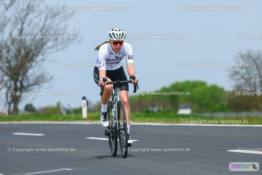 384_TRA56515 | Neusiedlersee Radmarathon 2026@sportshot_your_pictrs #yourpictures#roadtowm2029 #nrm #neusiedlerseeradmarathon #neusiedlersee #neusiedlerseetourismus #burgenland #mörbisch #nrm26 #burgenlandtourismus #voglundco #poweredbyburgenlandtourismus #radsport #rad #marathon #ucigranfondo #visitburgenland #ucigranfondoworldseries