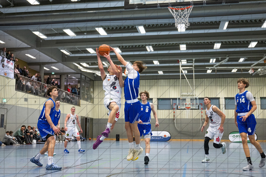 JBBL PlayOffs Nord 25/26 | Spieltag 16 | Charisma Young Bulls vs. Sience City Jena | 13.03.26: JBBL PlayOffs Nord 25/26 | Spieltag 16 | Charisma Young Bulls vs. Sience City Jena / Osnabrück / Deutschland  //   CREDIT:www.bullenfotos.de, Martin König, Hörner Weg 40, D-49078 Osnabrück, +4917663732967 // Nutzung und Weitergabe nur zu den vereinbarten Zwecken. Presseanfragen an Ersteller. Alle Rechte beim Ersteller. Honorierung nach MFM. - Realisiert mit Pictrs.com