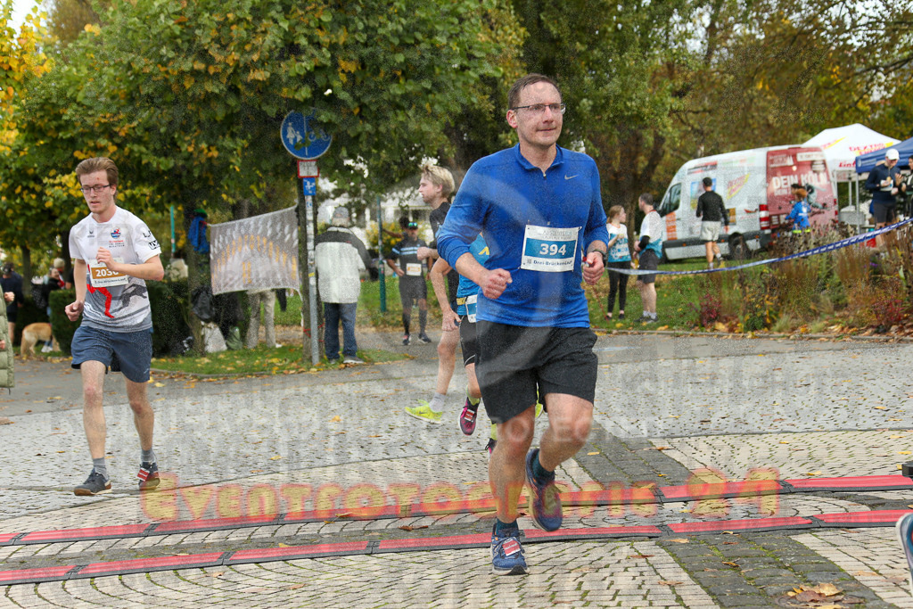 241020_1016_EX1_8498 | Sportfotografie im Rhein-Sieg Kreis, Köln, Bonn, NRW, Rheinland Pfalz, Hessen, etc. Unser Tätigkeitsfeld umfasst den Laufsport vom Volkslauf über den Marathon, Duathlon, Triathon bis zum Ultralauf wie Kölnpfad Ultra oder Schindertrail.