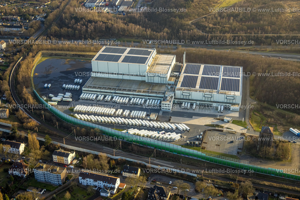 Herne240104177 | Luftbild, Nordfrost GmbH, Schallschutzwand und LKW Stellplätze, Unser Fritz Malakowturm, Unser Fritz, Herne, Ruhrgebiet, Nordrhein-Westfalen, Deutschland