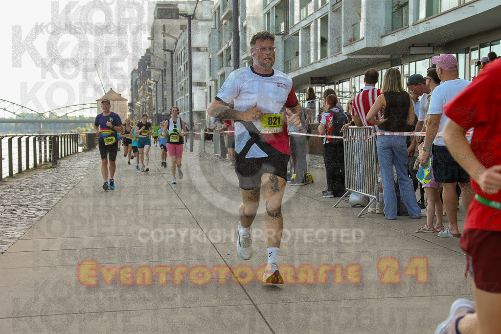 250920_1449_EX1_7772 | Sportfotografie im Rhein-Sieg Kreis, Köln, Bonn, NRW, Rheinland Pfalz, Hessen, etc. Unser Tätigkeitsfeld umfasst den Laufsport vom Volkslauf über den Marathon, Duathlon, Triathon bis zum Ultralauf wie Kölnpfad Ultra oder Schindertrail.