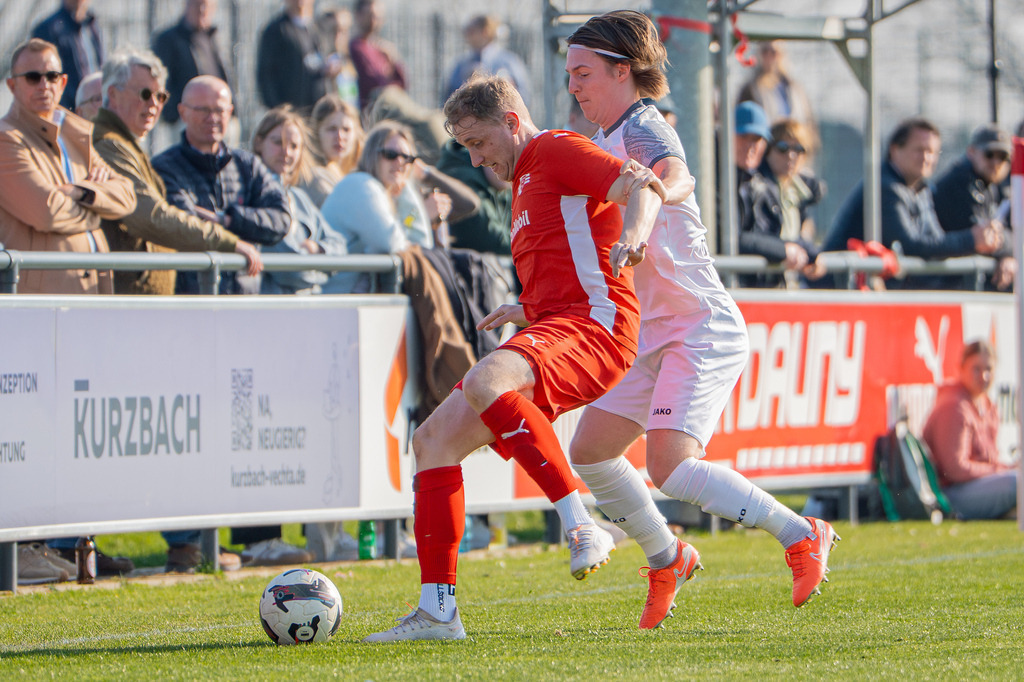 Fußball I Herren I Saison 2025-2026 I Bezirksliga Weser-Ems 4 I 24. Spieltag I VFL Oythe - SV Thüle I 220036.03.2026 | jns.sportfotos - Realisiert mit Pictrs.com