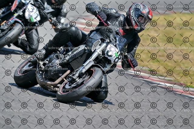 25bt04-1053 | markuskiefer.com - Realisiert mit Pictrs.com