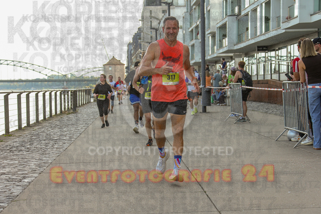 250920_1452_EX1_8030 | Sportfotografie im Rhein-Sieg Kreis, Köln, Bonn, NRW, Rheinland Pfalz, Hessen, etc. Unser Tätigkeitsfeld umfasst den Laufsport vom Volkslauf über den Marathon, Duathlon, Triathon bis zum Ultralauf wie Kölnpfad Ultra oder Schindertrail.